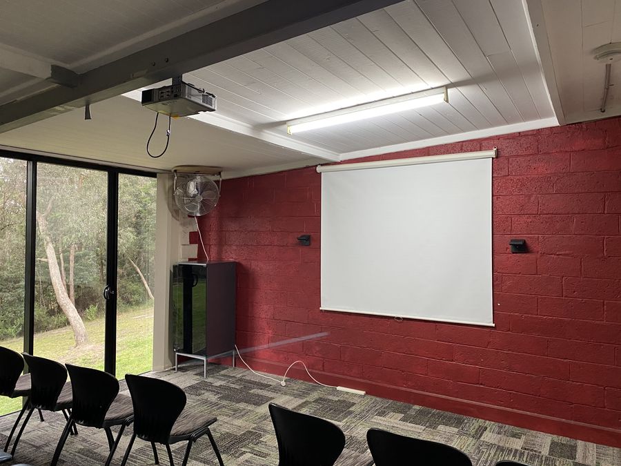 Dandenong meeting room with projector