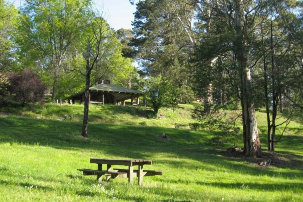 belgrave lake park
