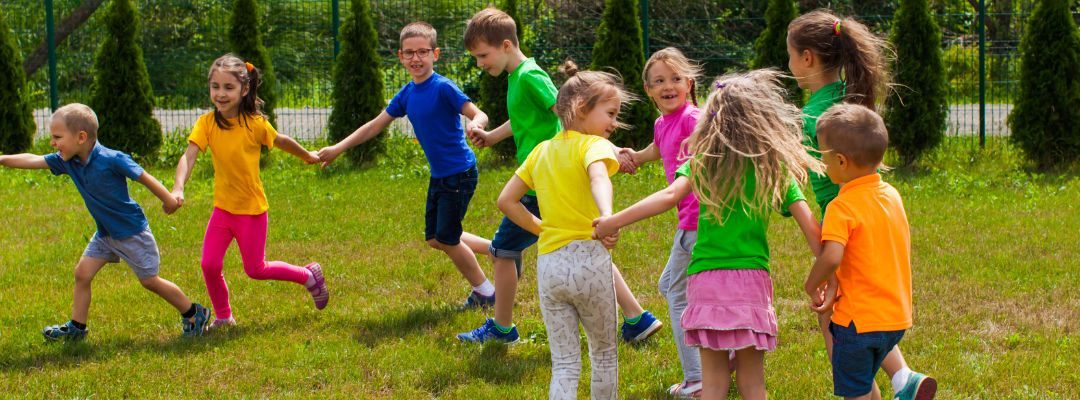 10 Group Games and Activities for Large Gatherings