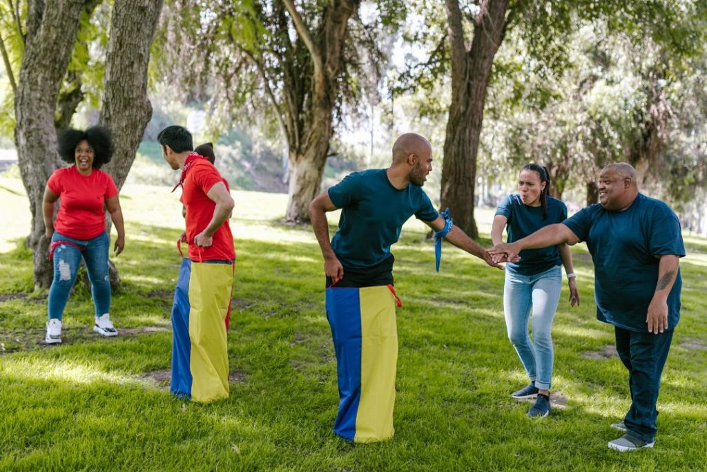 relay races encourage teamwork