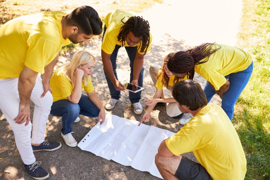 scavenger hunt promotes collaboration